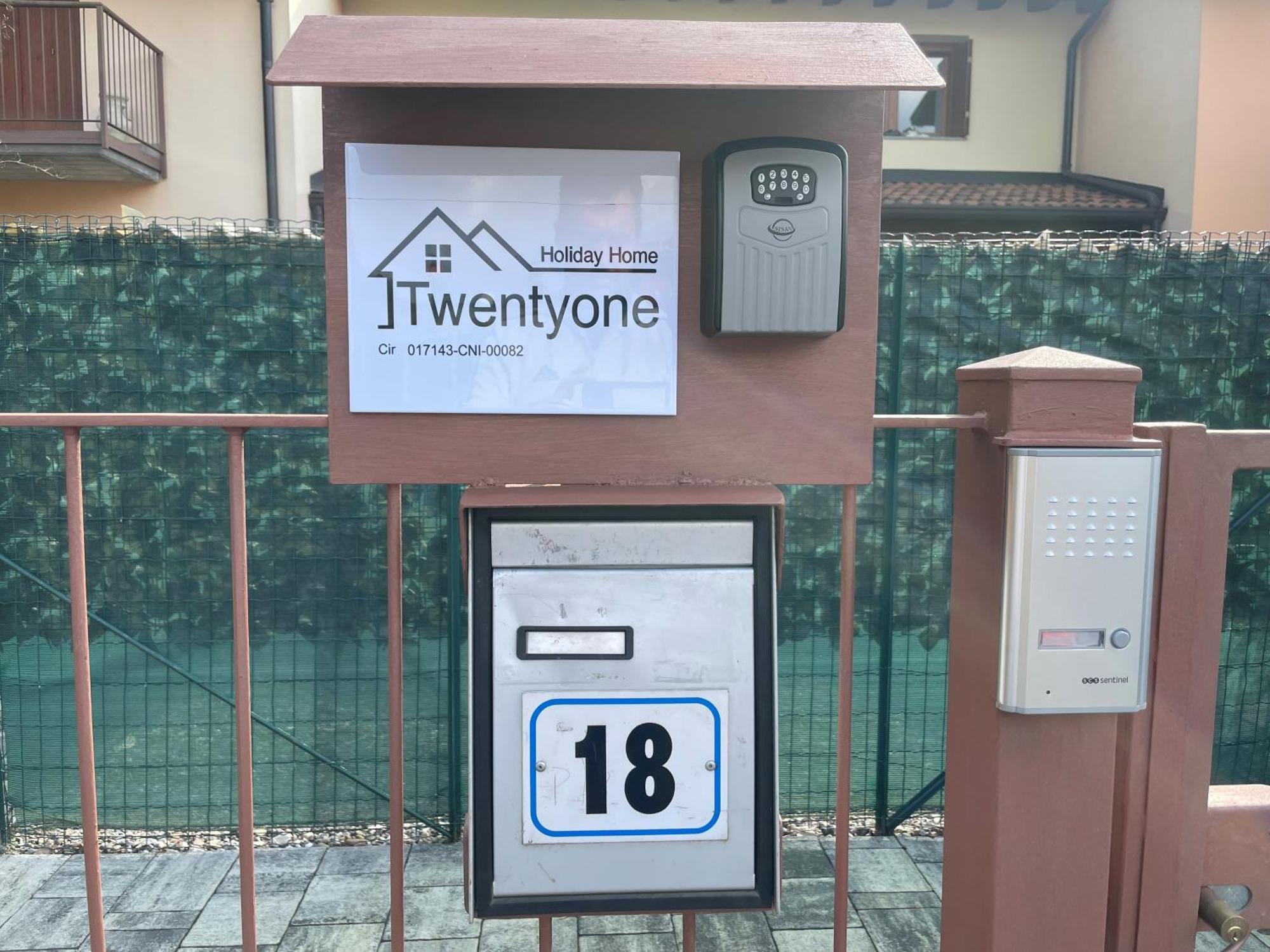Twentyone Holiday Home Pisogne Exterior photo